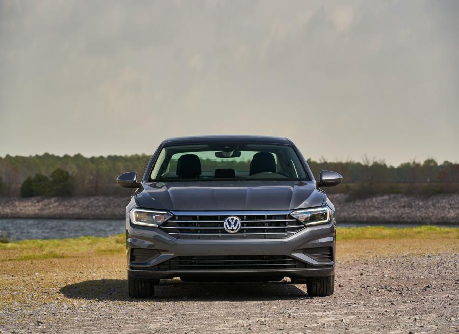  Volkswagen Jetta SEL 2018 года  (NA) (фото 14 из 16)